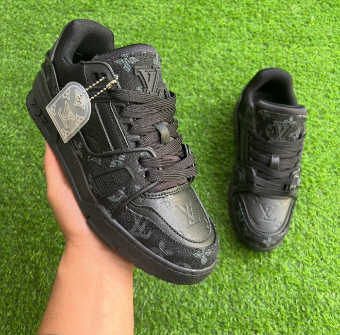 Louis Vuitton Treiner Triple Black