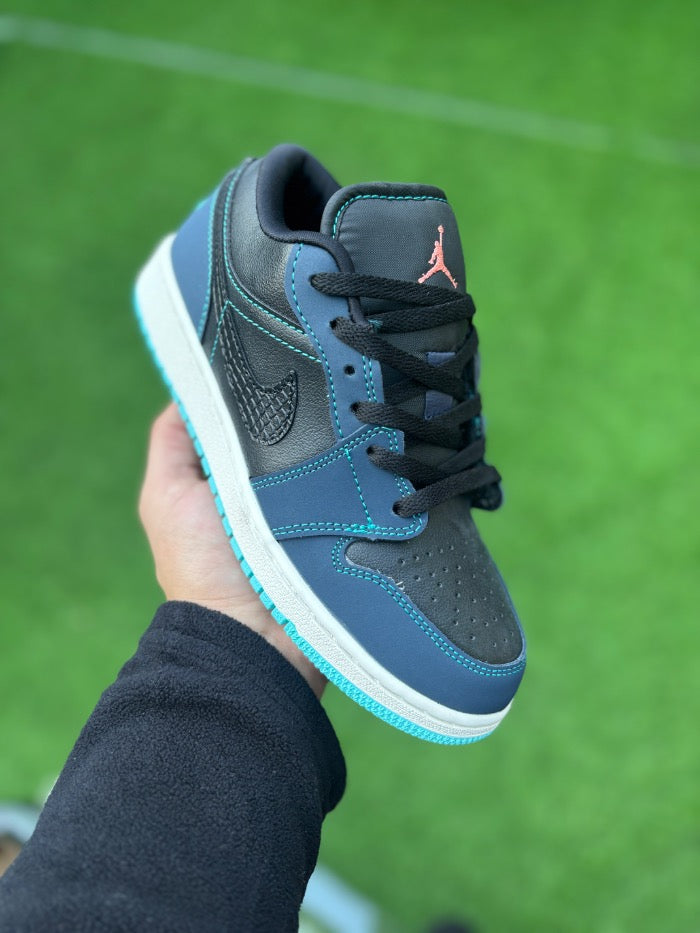 Jordan 1 low Dark Obsidian