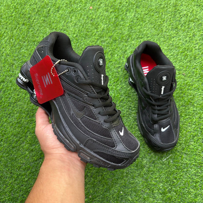Supreme x Nike Shox Ride 2 SP Negro