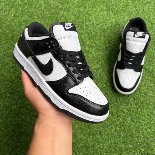 Nike Dunk Panda low